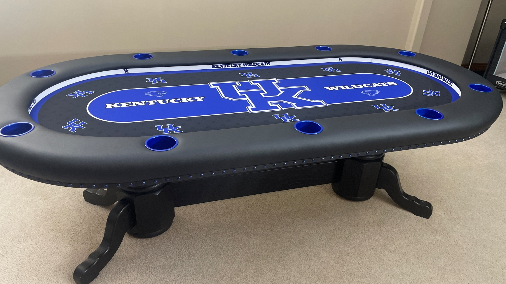 Kentucky Wildcat custom poker table blue and white Kentucky Wildcat custom poker table